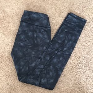 Black pattern leggings